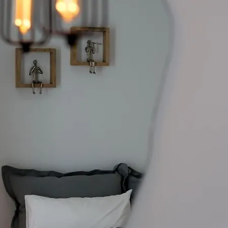 Theodora Luxury Apartment *