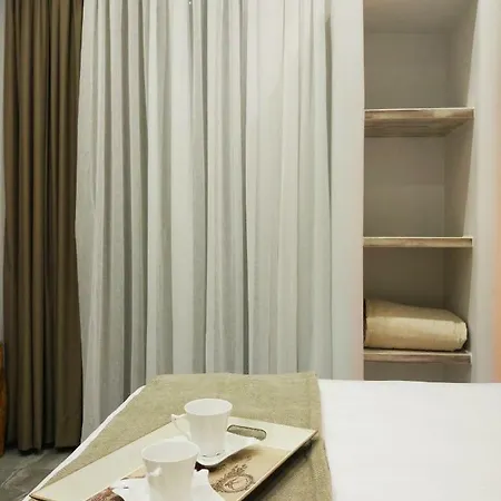 Theodora Luxury Apartamento *